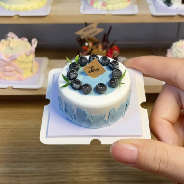 Blue Sweetheart Blueberry Clay Cake Kit - Tuck Freshness into Your Crafts